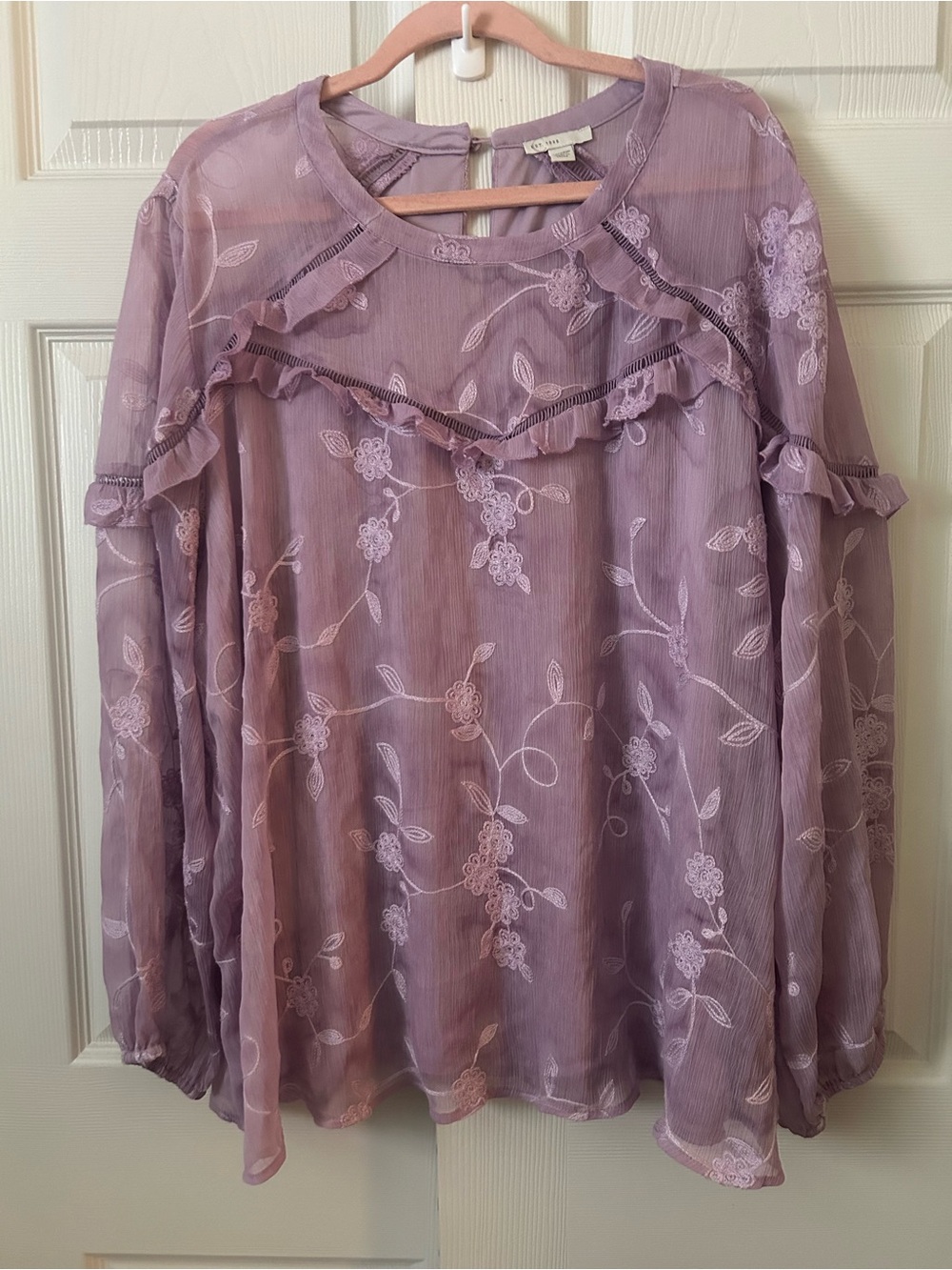 Cato Lavender Floral Ruffle Blouse - 22/24